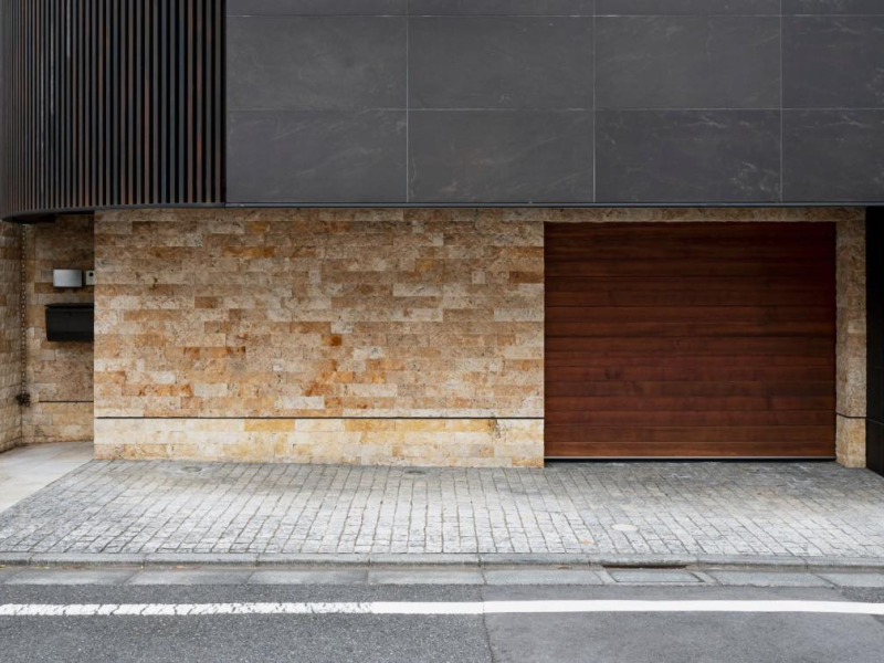 Essential Garage Door Maintenance Tips
