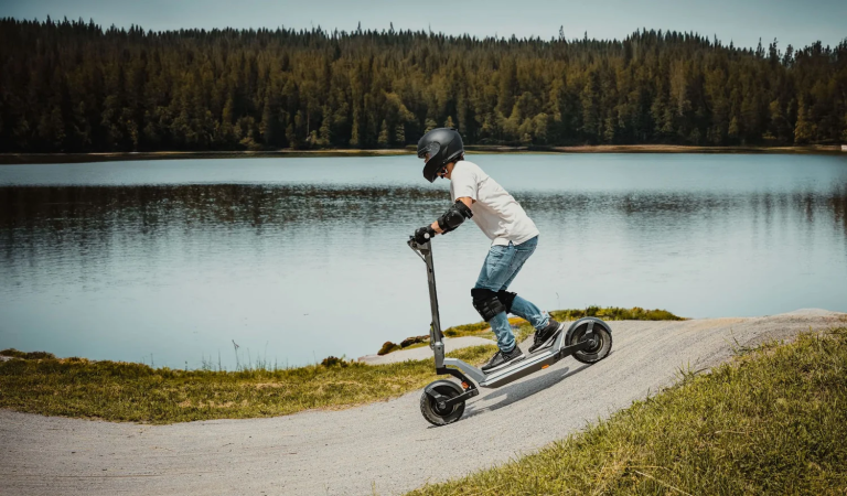 Easily Navigate the Urban Jungle: Tips and Tricks for All Terrain Electric Scooter Riding