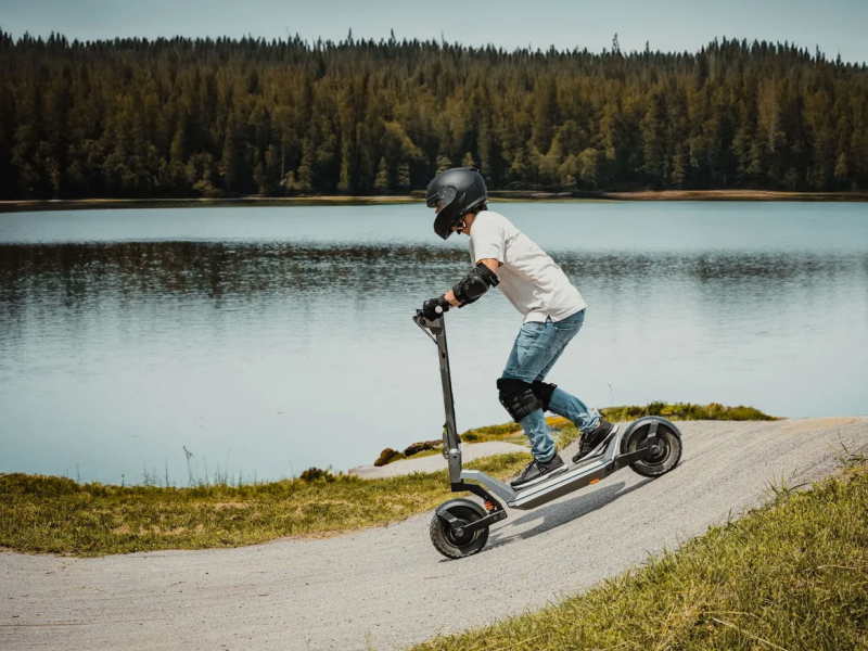 Easily Navigate the Urban Jungle: Tips and Tricks for All Terrain Electric Scooter Riding